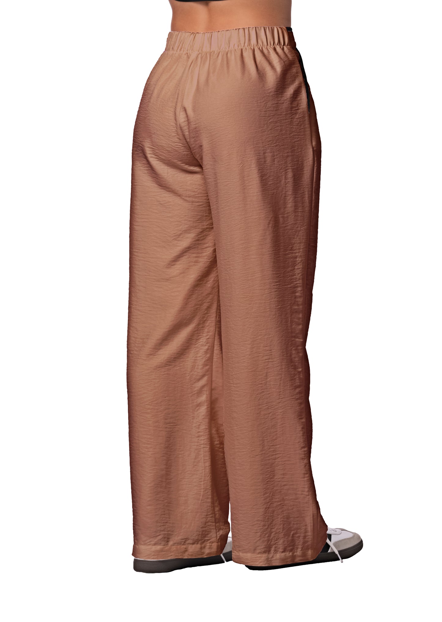 PANTALON EN POLIESTER CORRUGADO CAFE 2